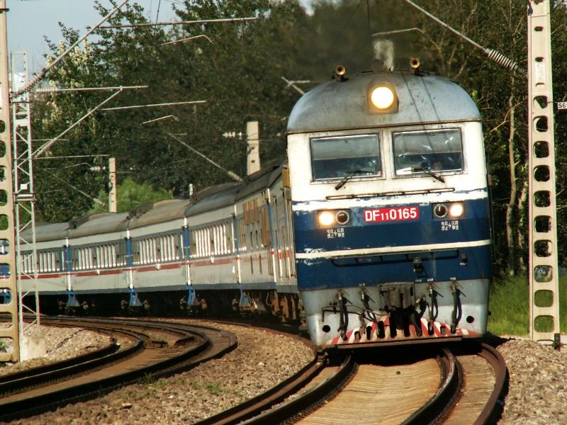 DF11 0165.jpg